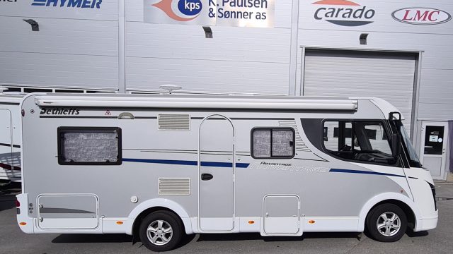 I6501 Hoeyre side med markise