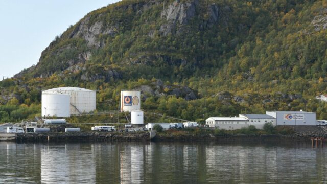 Osan tankanlegg for riving